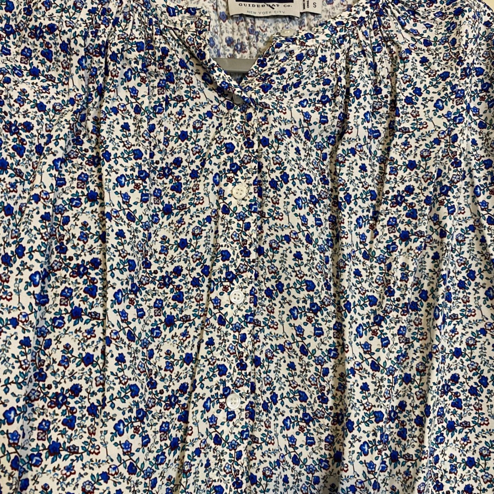 Guideboat Co Womens Blue White Ditsy Floral Button Down Blouse Shirt Small - Picture 2 of 5